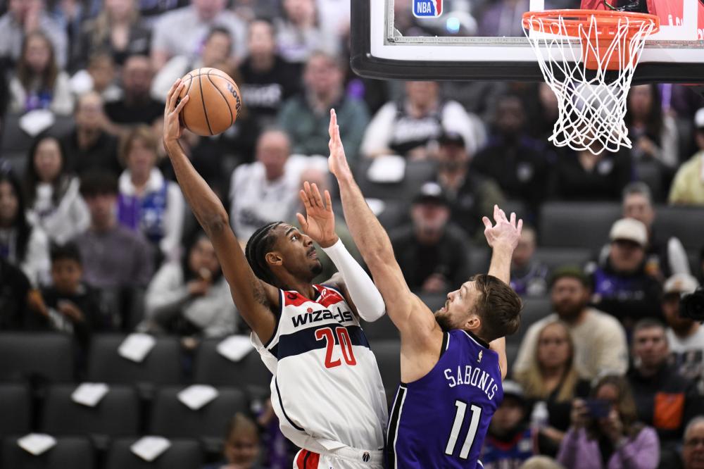 何在防守层 何在防守层