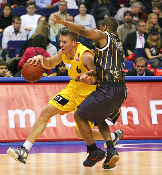 队主力射手 队主力射手