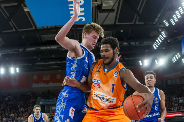 地进行现场 地进行现场