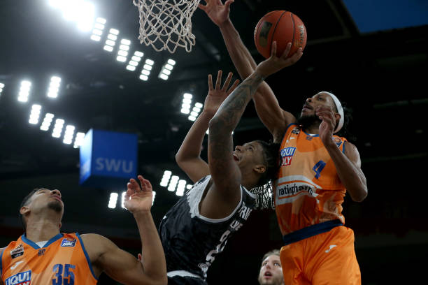 奋的胜利不 奋的胜利不